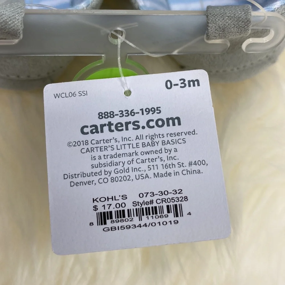 •carter’s• {little baby basics} Gray Velcro Baby booties [0-3 M]
